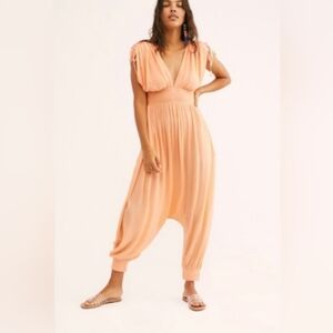 FREE PEOPLE 'WAITING FOR THE SUN TRIANGLE JUMPSUIT Size XS